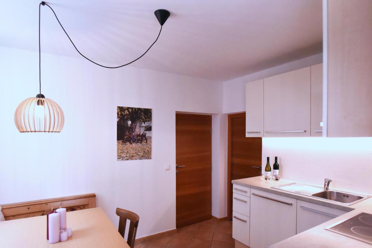 Salina Number 1 Apartment Glorenza Luaran gambar